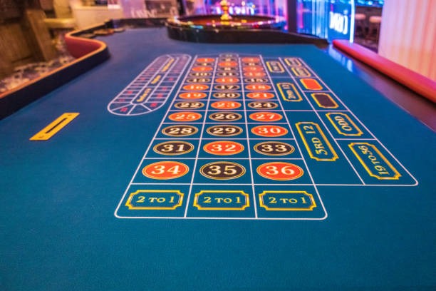 evos mobile betting interface showing Lightning Dice stake options and timer